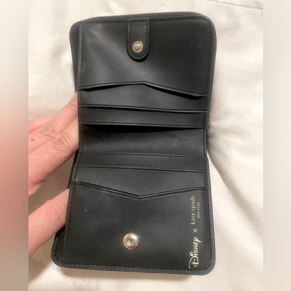 Minnie Mouse Kate spade wallet - Picture 5 of 5